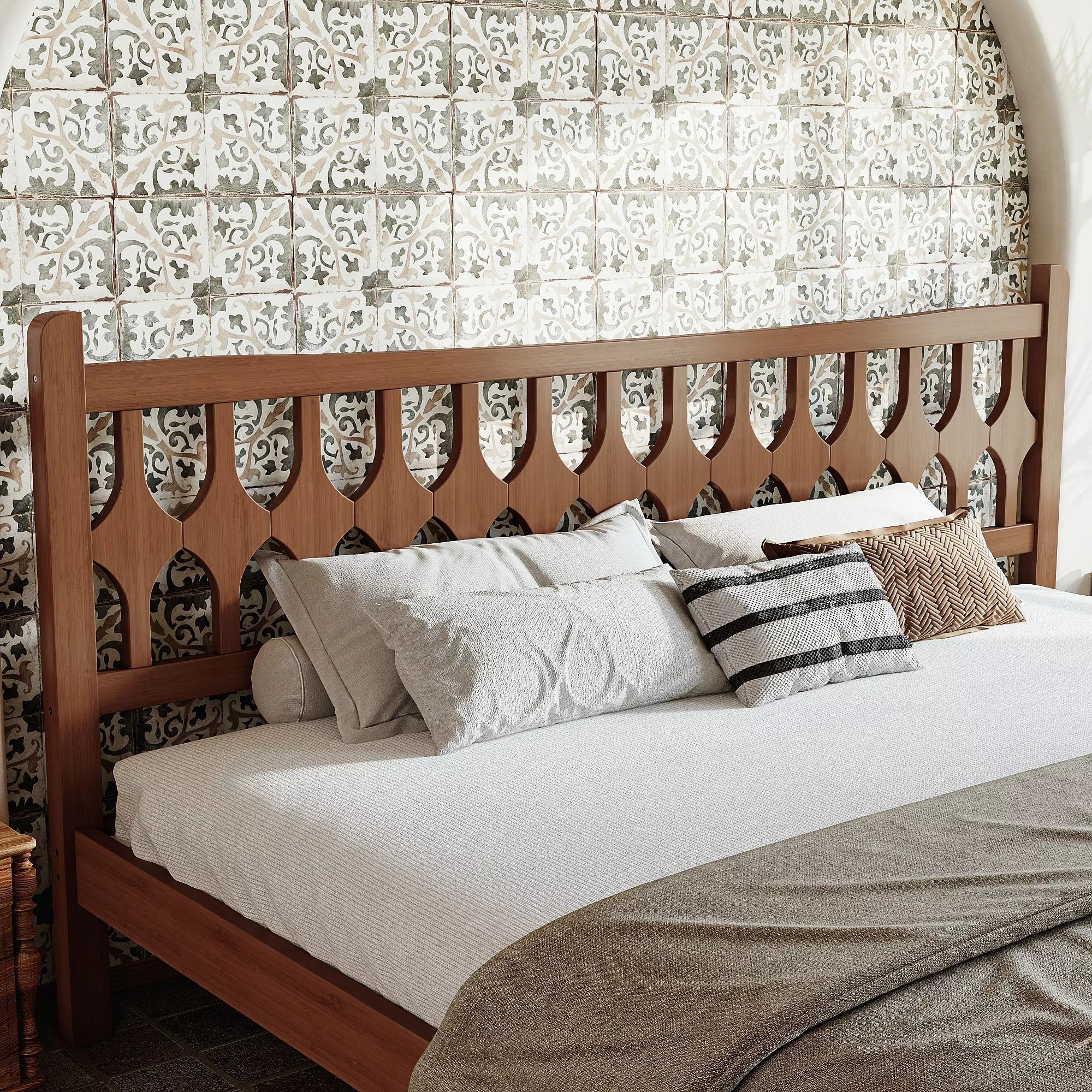 Bellemave® Bamboo Platform Bed with Diamond-shaped headboard, Solid Bamboo-made Bed Frame with Support Slats, for Bedroom, Guest Rooms, Brown Bellemave®