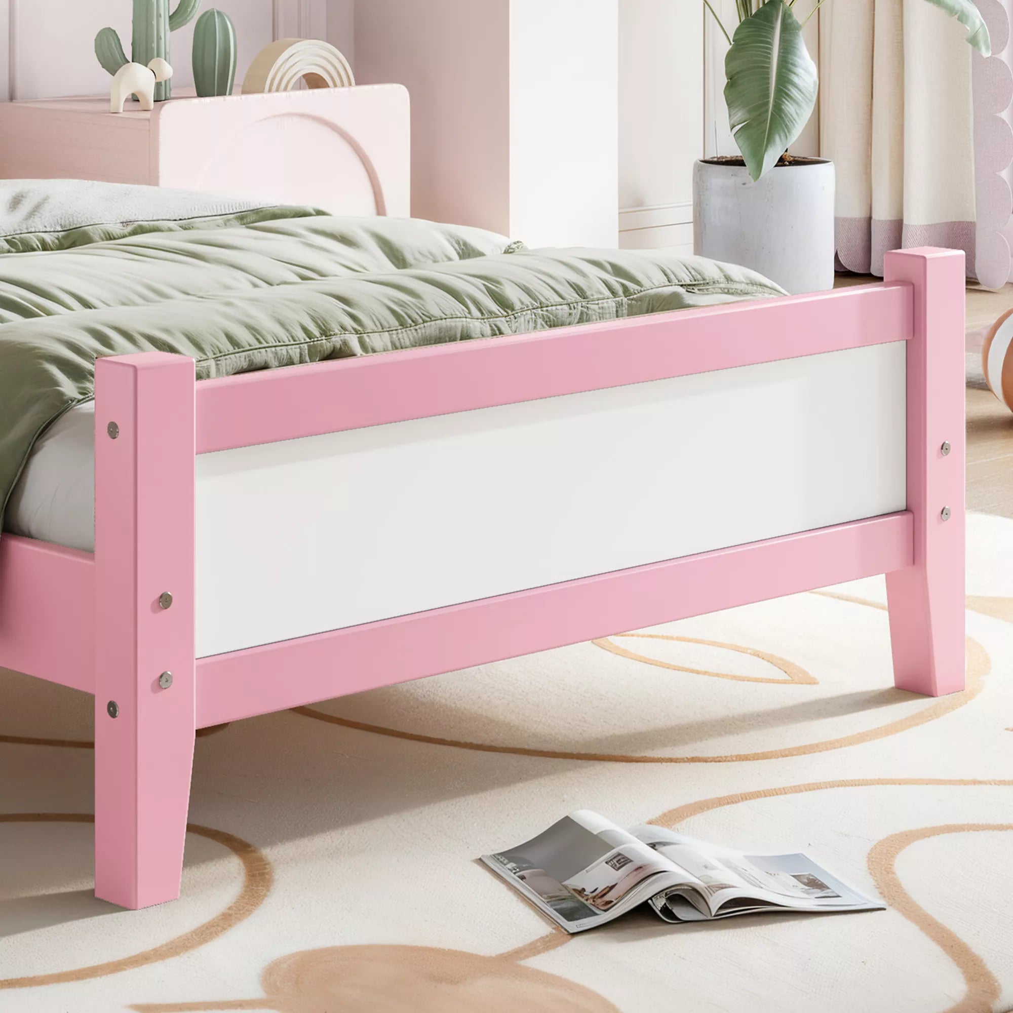 Footboard Detail of Twin Platform Bed