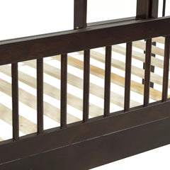 Close-up of the wooden guardrail and slat platform