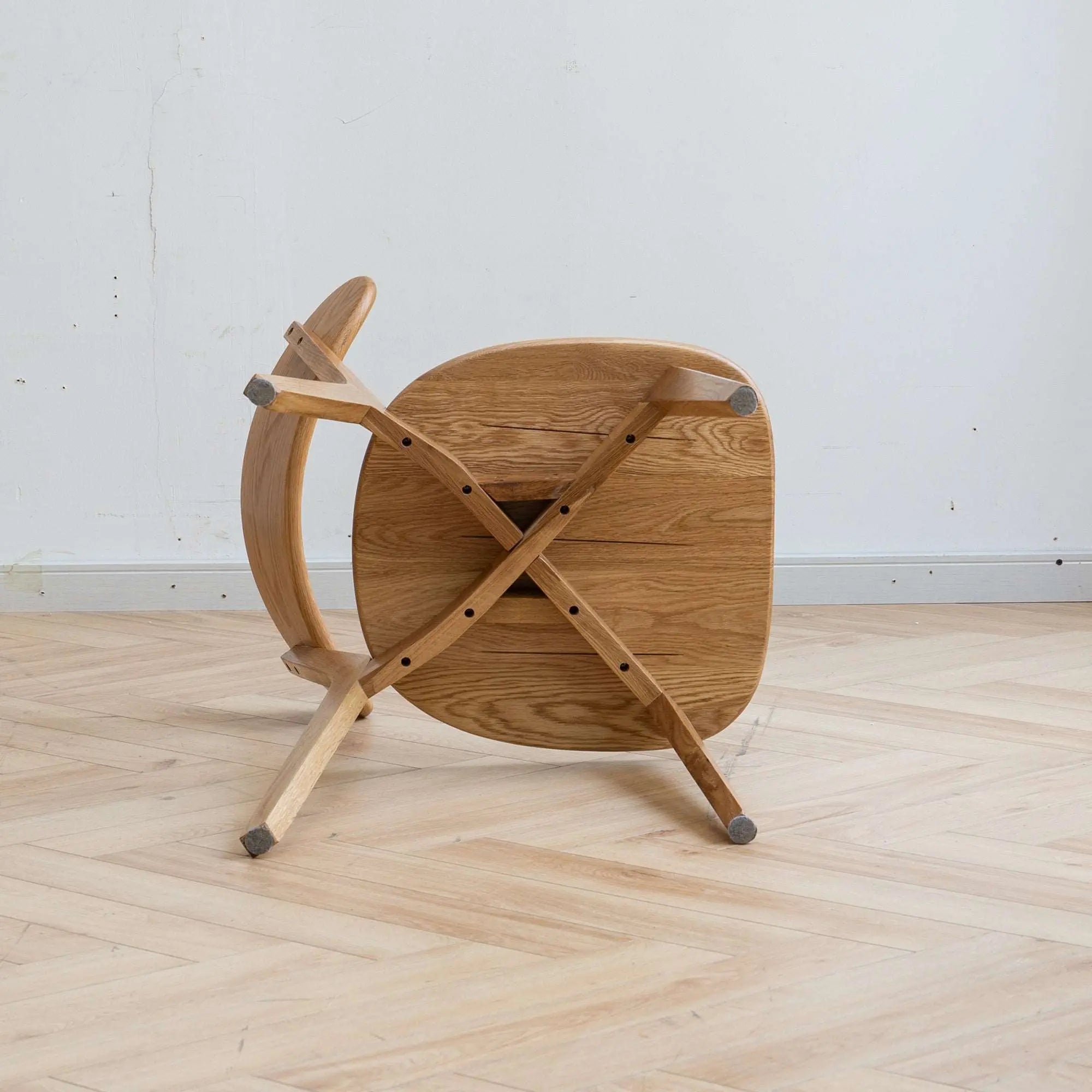 Bellemave® 100% Natural Oak Wood Dirt - Free Wood Chair - Bellemave