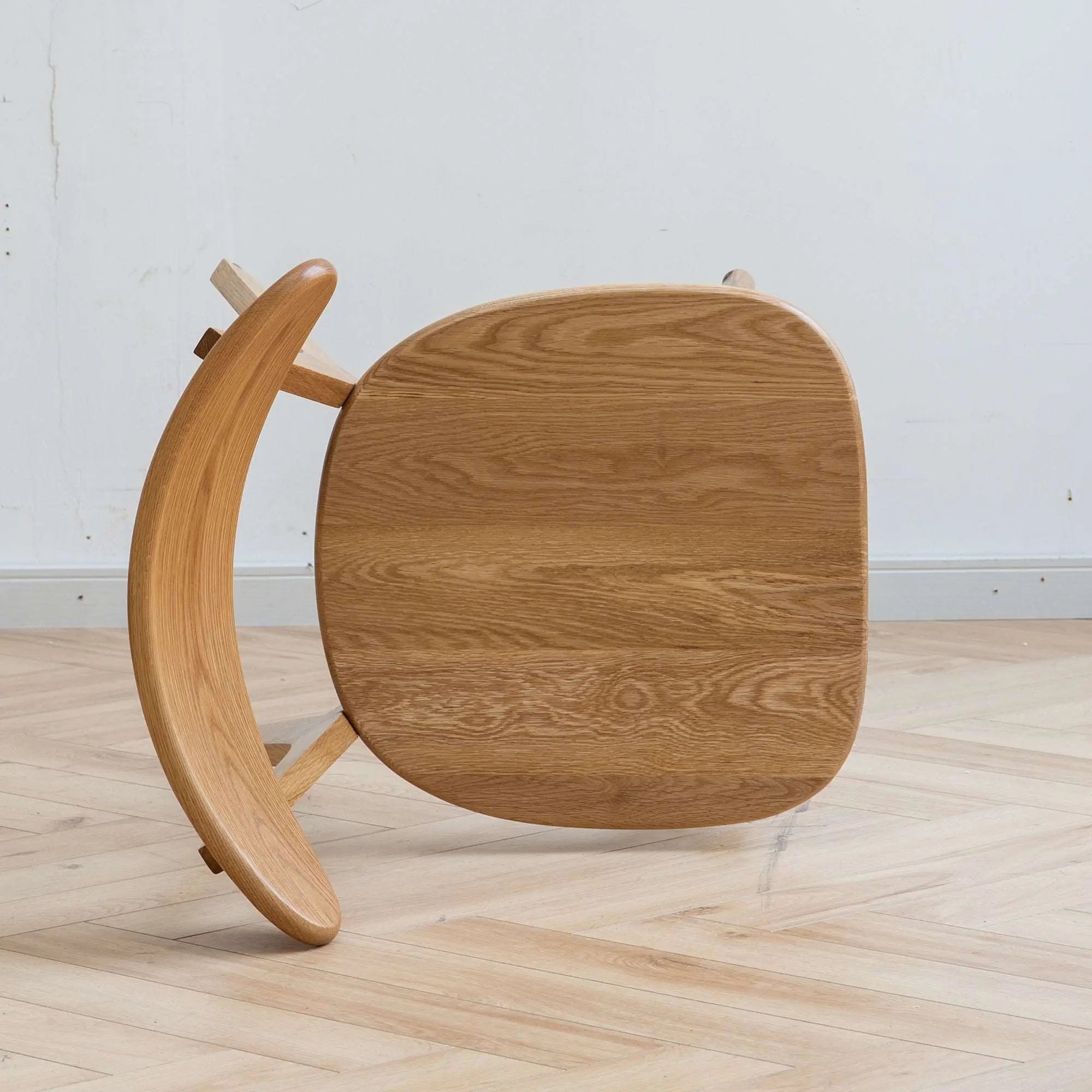 Bellemave® 100% Natural Oak Wood Dirt - Free Wood Chair - Bellemave