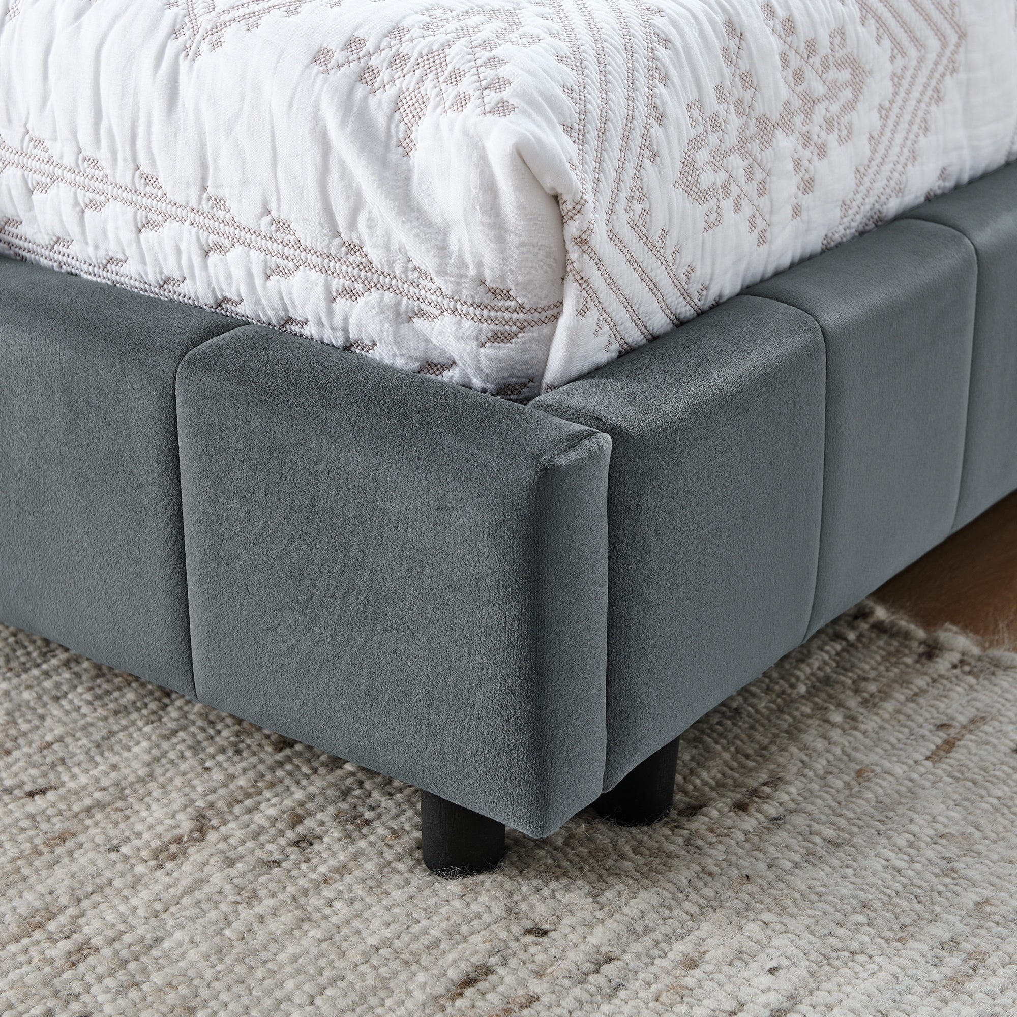Bellemave® Full Size Corner Bed Frame with Comfortable Backrest & Armrests, Velvet Tufted Corner Bed Frame Full Size, Upholstered Daybed for Bedroom, Living Room, Guest Room, Black - Bellemave