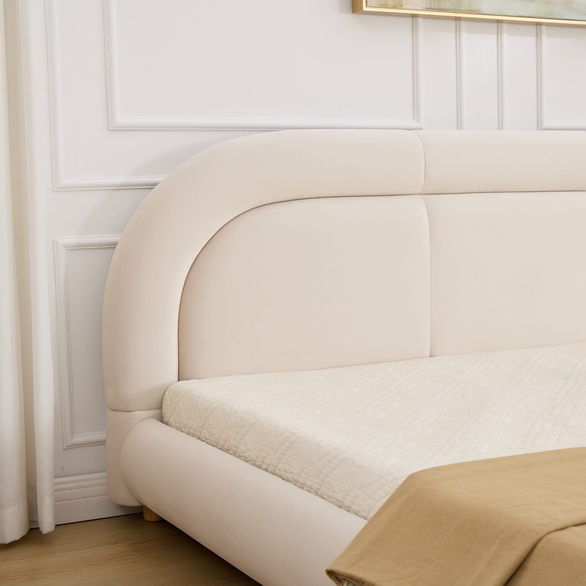 Bellemave® King Size Modern Curved Upholstered Low Profile Platform Bed Frame with Rounded Headboard, Soft Velvet Fabric & Sturdy Metal Frame - Bellemave
