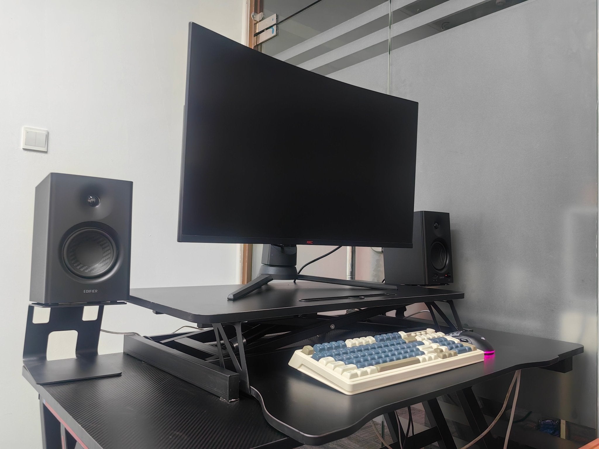 Bellemave® Laptop Stand for Bed Tilting Overbed Table with Wheels, Height Adjustable Tray Bedside Table for Laptop Bed Sofa, WALNUT - Bellemave