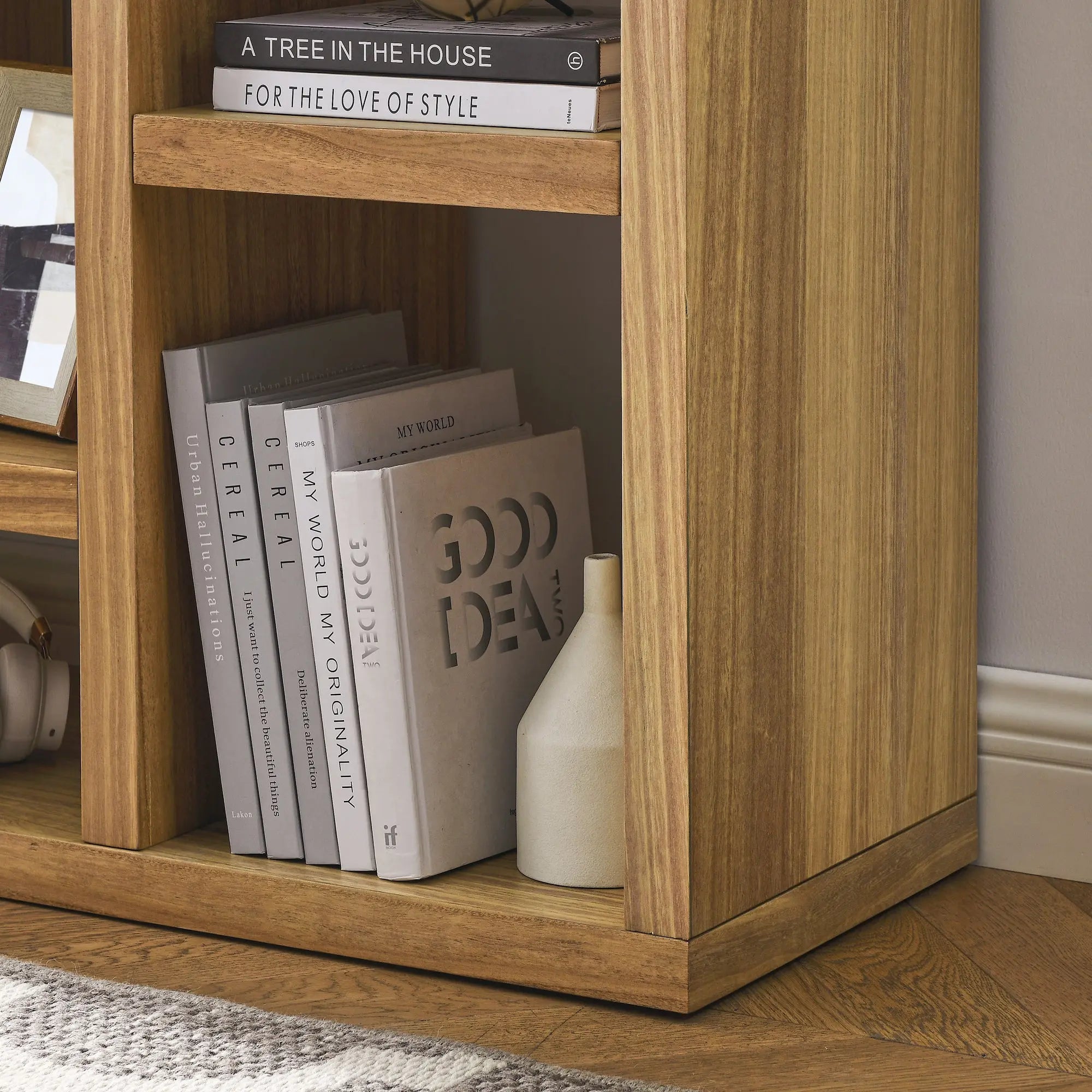 Bellemave® Open Wooden Open Shelf Bookcase with 7 Cube Storage Spaces - Bellemave