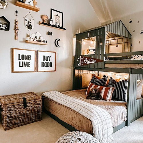 Bellemave® Twin over Full House Bunk Bed with Playhouse and Farmhouse,Ladder and Guardrails - Bellemave