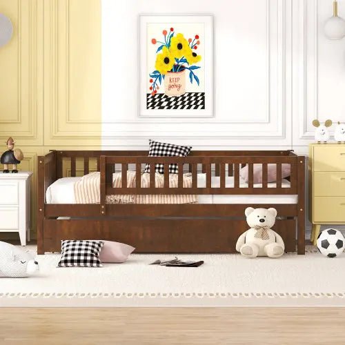 Bellemave® Wood Daybed with Trundle and Fence Guardrails - Bellemave